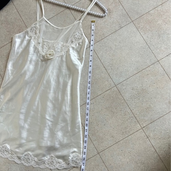 Vintage Bridal Lace Trim Slip - Sheer Panel Rose Detail Slip - Picture 6 of 6